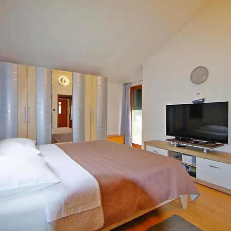 Haus Nena Holiday home