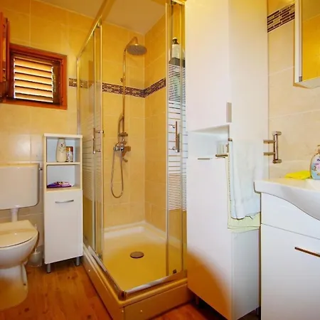 Haus Nena Holiday home *